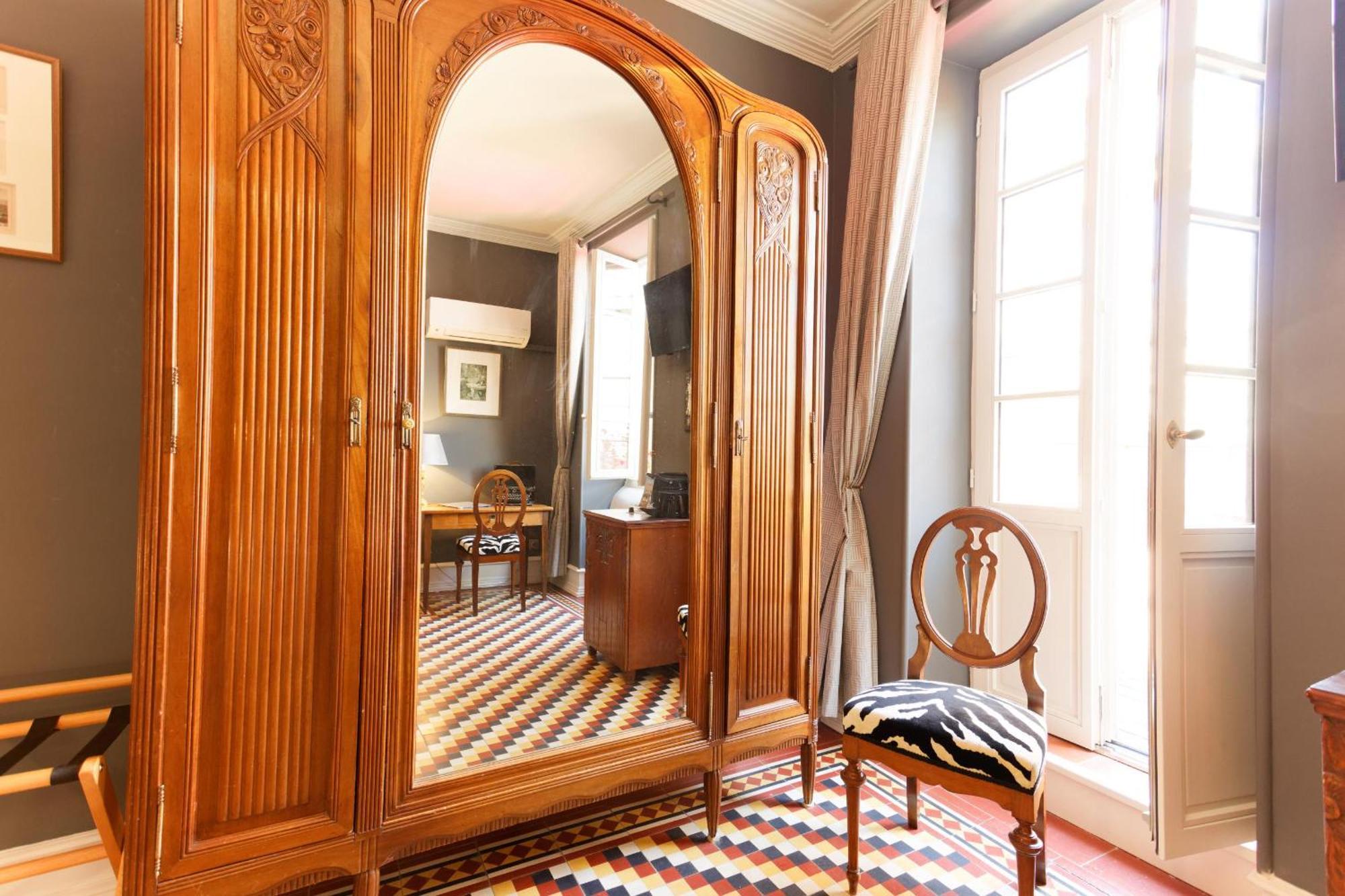 La Maison Des Consuls Мирпоа Стая снимка
